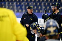 Patric Hörnqvist under ett träningspass med Tre Kronor i Löfbergs Arena, Karlstad, under Beijer Hockey Games 2024.