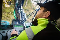 Förändrade handelsmönster, geopolitisk oro och svag efterfrågan fortsätter att sätta press på en av Sveriges viktigaste exportnäringar.