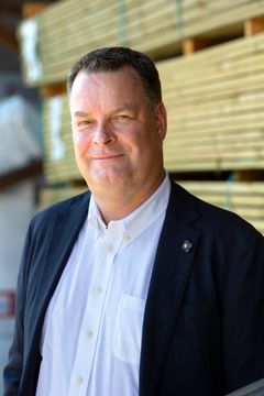 Johan Fröbel, Chef teknik och handel på Svenskt Trä