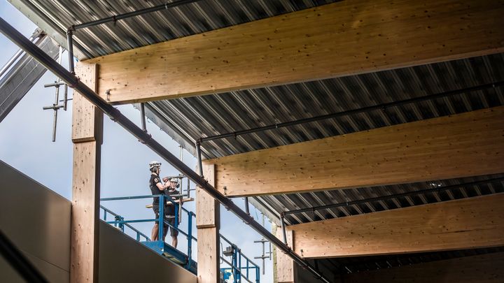 Hallar med limträstomme har lägst klimatpåverkan enligt beräkningarna.