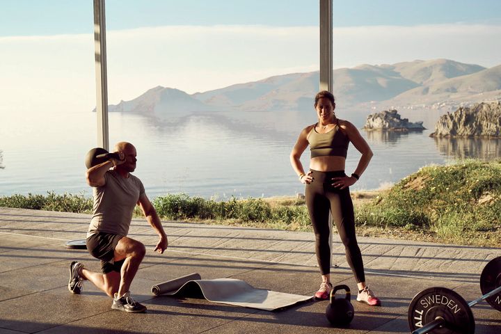 47 procent av svenskarna kan tänka sig att åka på träningsresa eller bo på sporthotell under semestern.