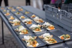 Smakprover av de tre finalsisträtterna i Göteborgsmåltiden som kommer serveras på spårvagnslunchen