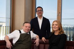 Johanna från vänster - Alexander Stärnerz Joey Thelin Nora Juraskovic