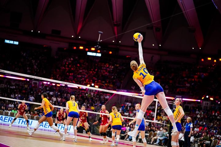 Isabelle Haak servar.