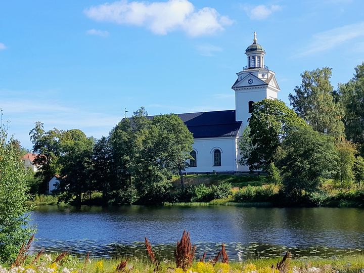 Gudstjänsten i Västanfors kyrka direktsänds i SVT.