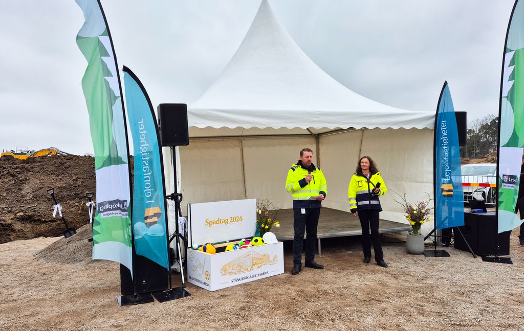 Conny Udd, vd Tekniska verken och Maria Almesåker (M), styrelseordförande Tekniska verken talar inför spadtaget