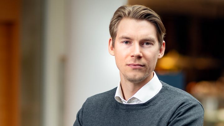 SCB:s nya siffror för medianlönen visar tydligt att det inte är ett lämpligt verktyg för lönesättning, konstaterar Joakim Wirén chefsekonom Gröna arbetsgivare