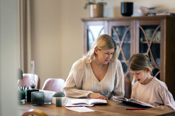 Kvinnor står i högre grad för det obetalda arbetet i hemmet.