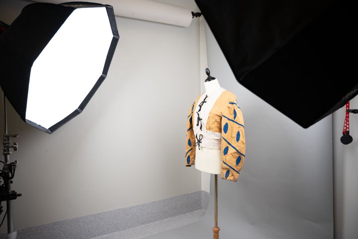 Skansen ökar takten i digitaliseringen av samlingarna – här plagg från de historiska vårfesterna.