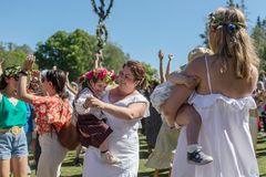 Midsommar på Skansen firas 19-21 juni.