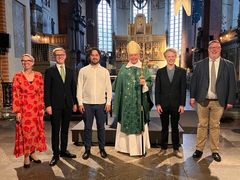 Tidigare stiftsmusiker Maria Säfsten,  Carl-Henric Gustavsson, Klāvs Liepiņš, biskop Johan Dalman,  Aron Sjöberg och domkyrkoorganist Jan H Börjesson.