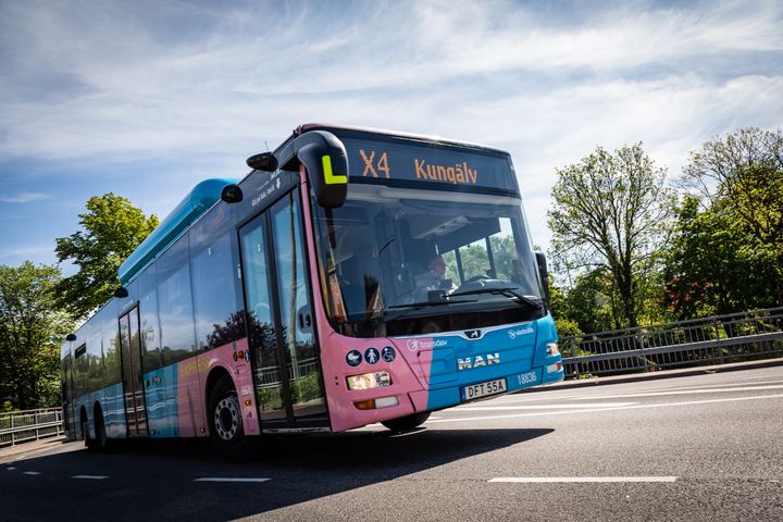 Den 21 augusti görs förändringar i Kungälvs kollektivtrafik för att bättre möta resenärernas behov. Fotograf: Eddie Löthman.