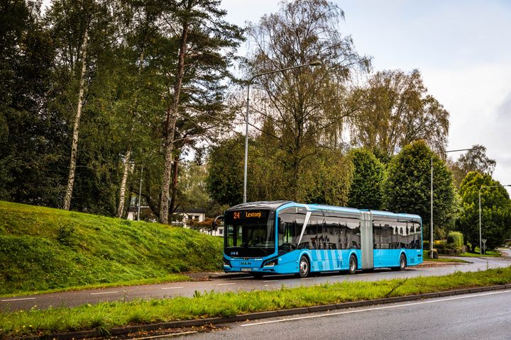 I Trollhättan, Lilla Edet och Vänersborg blir det tre nya bussmodeller: elbuss, el-ledbuss och biodieselbuss. Fotograf: Eddie Löthman.