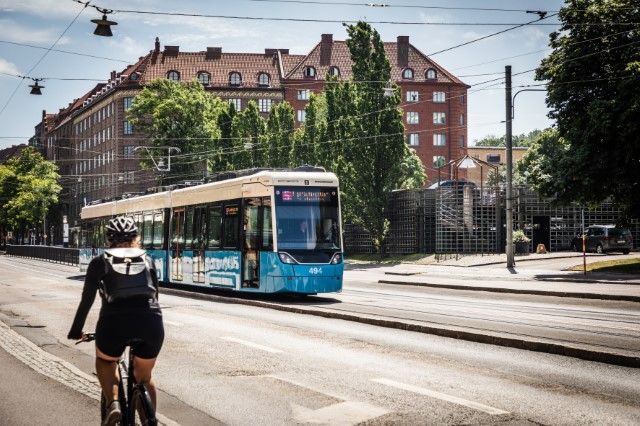 Den 19 augusti går kollektivtrafiken över till ordinarie tidtabell, vilket innebär tätare turer i kollektivtrafiken. Fotograf: Eddie Löthman.