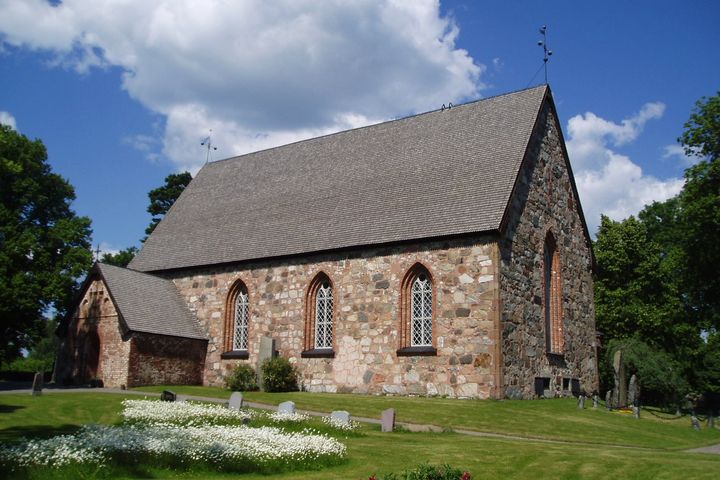 Håtuna kyrka