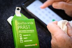 Svenska kyrkans jourhavande präst pratar man med via telefon, chatt eller digitalt brev.