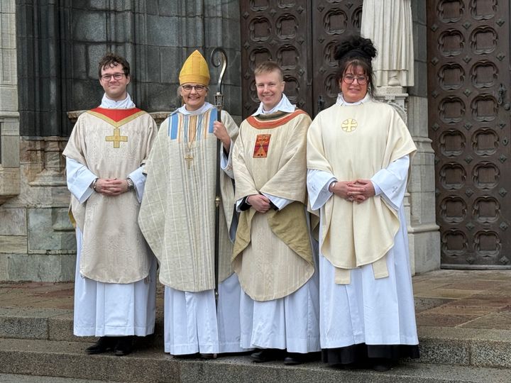 Erik Ahlberg, biskop Karin Johannesson, Kristina Thorn och Catharina Lundqvist.