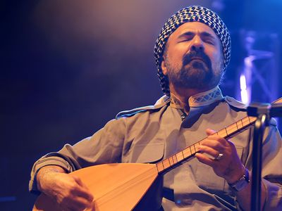 Den kurdiske världsartisten Şivan Perwer spelar på UKK 10 februari 2024. Foto: Pressbild.