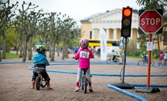 På Pelle Svanslös Dag den 30 augusti får barn möjlighet att lekfullt lära sig om trafikregler. Foto: Pressbild