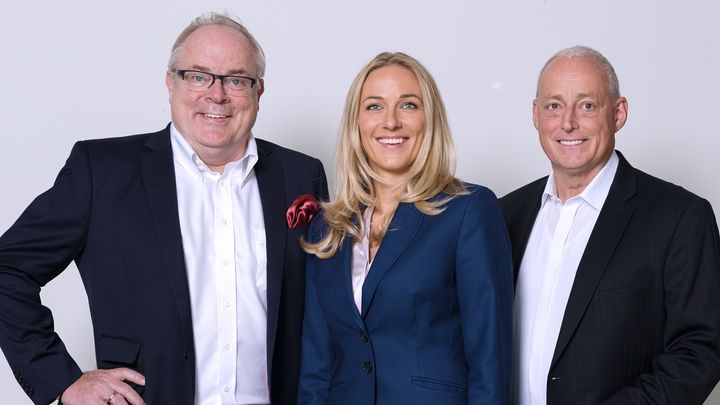 Uwe Köstens, Julia Hammer, and Martin Hammer (from left to right), the management team of enomyc GmbH. Julia Hammer will also lead the group holding company. Photo: enomyc GmbH