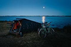 Vindskydd nära havet. Foto: Michael Fiukowski and Sarah Moritz