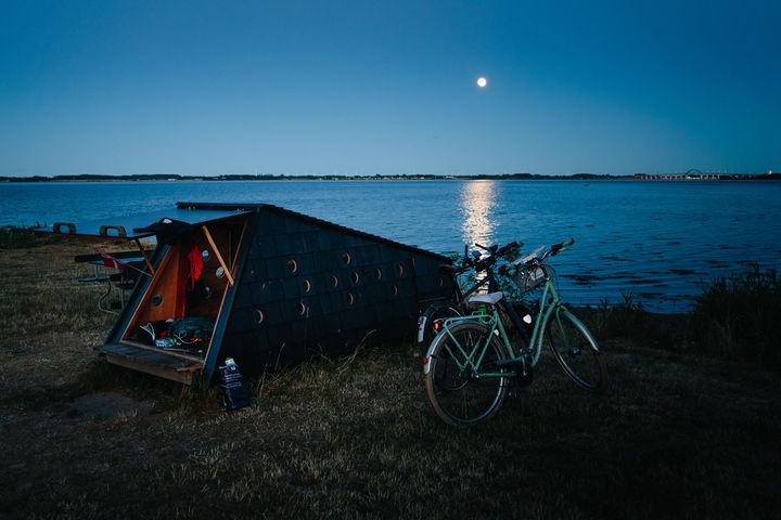 Vandringar i Danmark bjuder på vackra vindskydd. Foto: Michael Fiukowski and Sarah Moritz