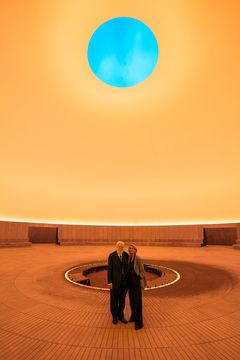 James Turrell - As Seen Below - The Dome, a Skyspace by James Turrell. Foto: Mads Smidstrup © ARoS, 2025. Taget i förbindelse med James Turrells besök i As Seen Below i juni 2025