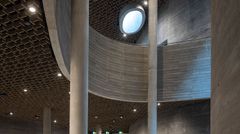 Interiör bild av utställningsområde inne i Statens Naturhistoriske Museum. Foto: Torben Eskerod ©