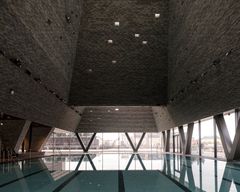 En av många pooler i bad- och kulturhuset KAI. Foto: Rasmus Hjortshøj