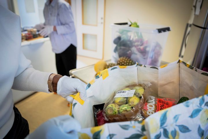 Diakoner i Växjö stift larmar om att allt fler människor har svårt att få grundläggande behov tillgodosedda, som mat på bordet och tillgång till mediciner.