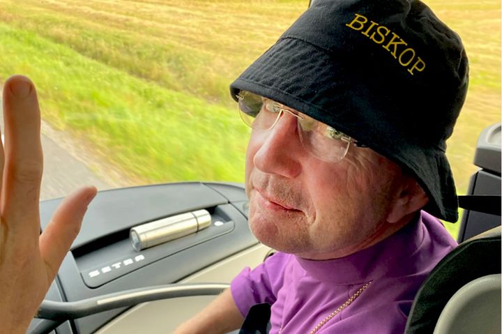 Biskop Fredrik Modéus reser till Taizé tillsammans med 200 ungdomar från församlingar i Växjö stift.