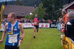 Ruslan Glebov spurtar i mål som delad segrare foto: hugo mattsson