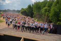 Starten med över 1400 lag på Venlakavlen i Kauhava, Finland