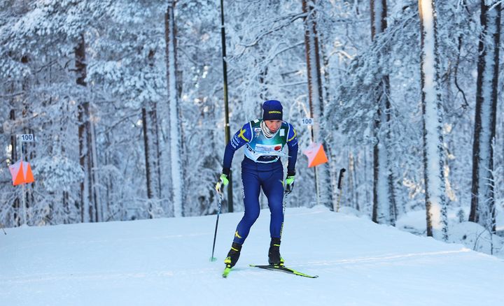 Andrei Lamov åker mot seger på långdistansen vid världscupen i Luleå.