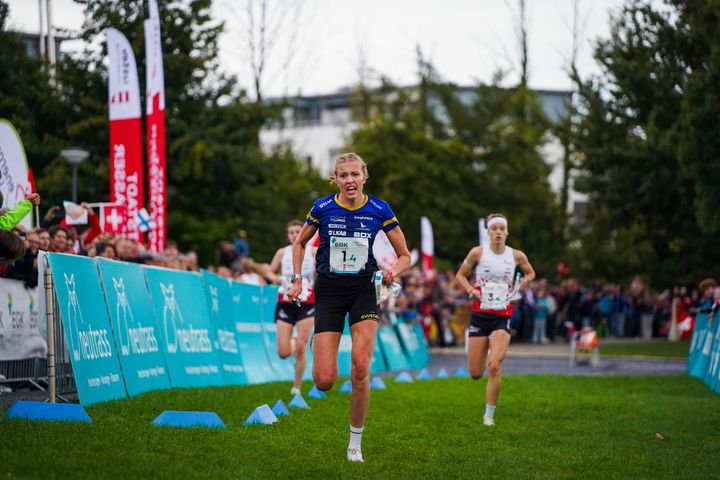 Hanna Lundberg under världscupavslutningen i Schweiz 2025