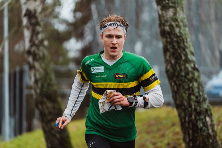 Albin Warvelin kliver in som reserv för Gustav Bergman på världscuppremiären i Schweiz kommande veckoslut. Här ser vi Albin under Swedish League-sprinten i Rinkeby.