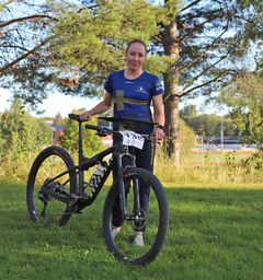 Elvira Larsson hoppas på fortsatt sol och värme under VM i Mora. Då trivs hon bäst.