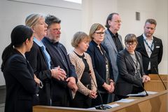Seminariet avslutades med ett samtal med riksdagspartiernas kulturpolitiska talespersoner Mats Berglund (MP), Malin Danielsson (L), Alexander Christiansson (SD) Lawen Redar (S), Kristina Axen Olin (M), Roland Utbult, (KD), Catarina Deremar (C), Vasiliki Tsouplaki, (V).
