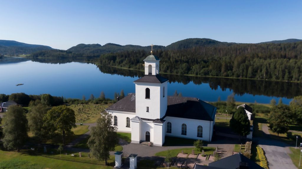 Nordingrå kyrka är en av ett 30-tal kyrkor i Härnösands stift vars renovering delvis täcks av statens kyrkoantikvariska ersättning för 2026.