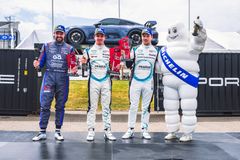 Prispallen race 1. Fr.v: Emil Persson, Daniel Ros, William Siverholm.