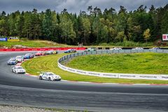 Race 2 med William Siverholm i täten.