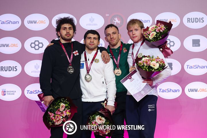 Medaljörerna i 77-kilosklassen