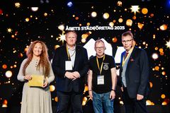 Juryn fr.vänster: Emma Unevik (ordf. Almega Städföretagen), Jörgen Lindqvist (ISS), Lars Frid (Kommunal) och Nicklas Nilsson (förbundsordförande för Fastighets)