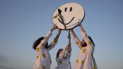 The Sun Never Says to Earth, I Owe You. Ailin Mirlashari. Ingen fotocred.