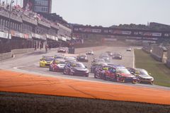 CUPRA Leon VZ TCR i täten i det 29 bilar starka startfältet.