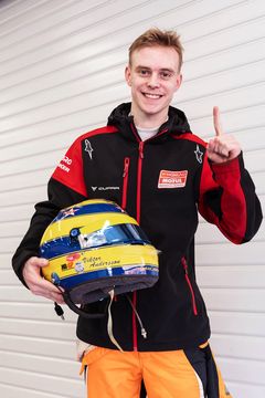 Viktor Andersson, Monlau Motorsport, tävlar i TCR Europe med CUPRA Leon VZ TCR.