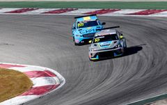Viktor Andersson lyckades hålla konkurrenterna bakom sig med sin CUPRA Leon VZ TCR.