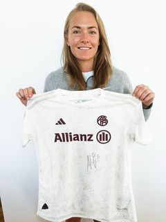 Magdalena Eriksson_Signerad tröja FC Bayern München bortaställ