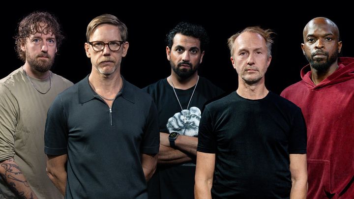 Nisse Hallberg, Kristoffer Triumf, Nadim Ghazale, Olle Sarri och Kodjo Akolor i kampanjen mot barnäktenskap.