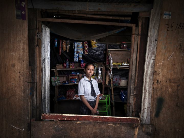 Greysi, 13 år, från Peru, drömmer om att fortsätta sina studier och i framtiden kunna gå på universitet.